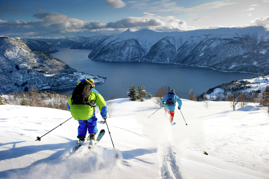 Ski_sail-noruega-Sverre-Hjørnevik-Fjord-Norway